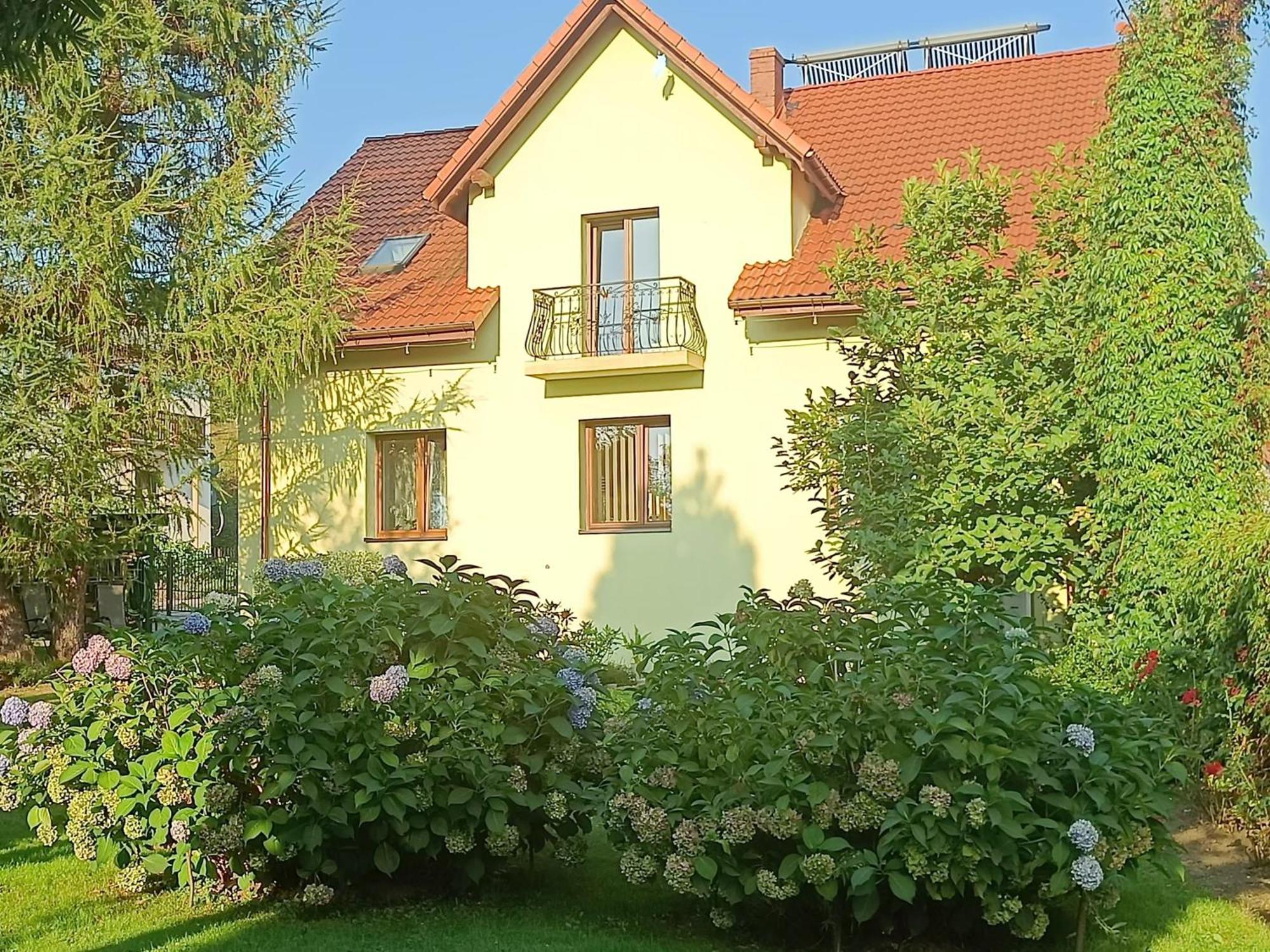 Pod Modrzewiami Appartement Milówka Buitenkant foto
